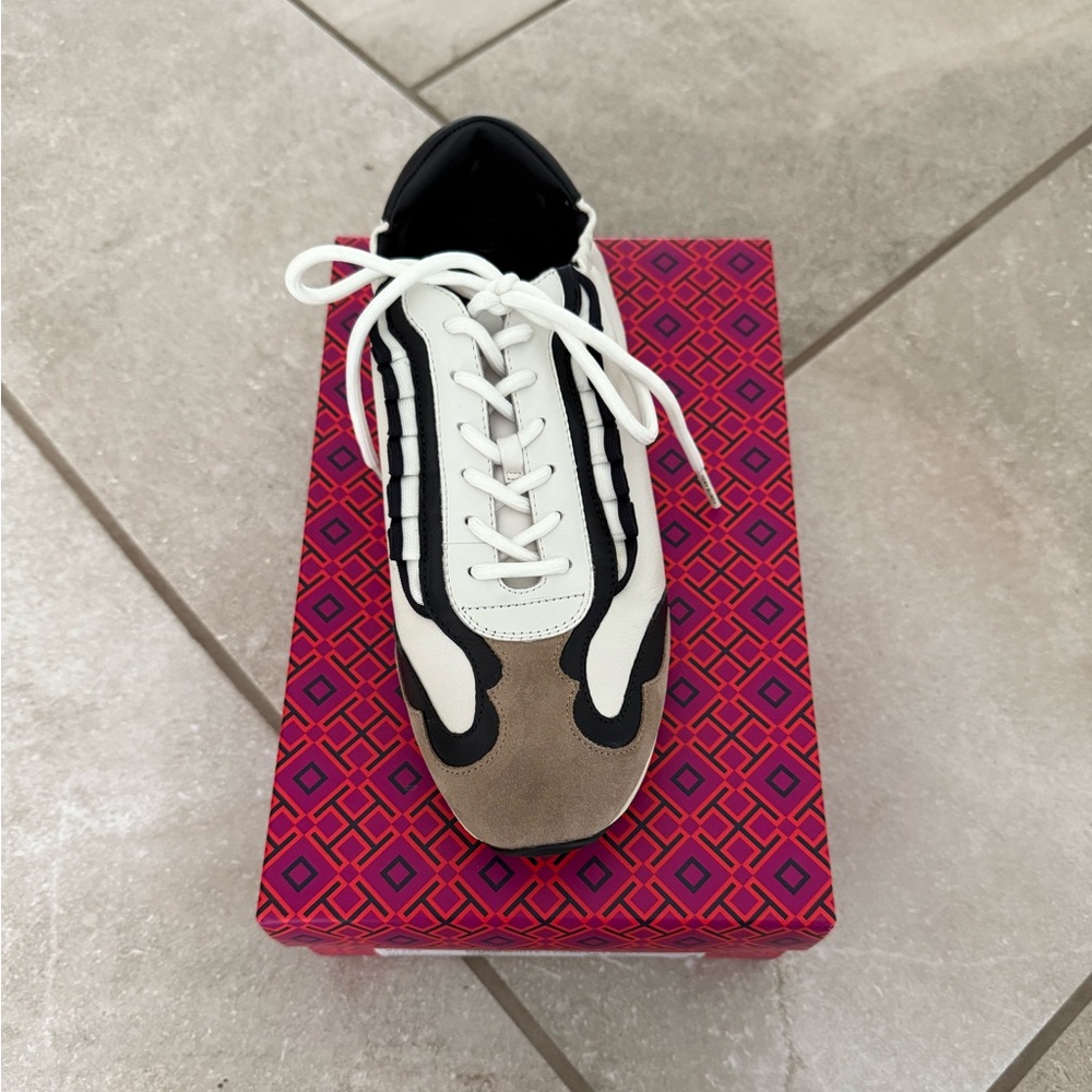 Tory Burch Ruffle Golf Sneaker Snow White/ Perfect Navy